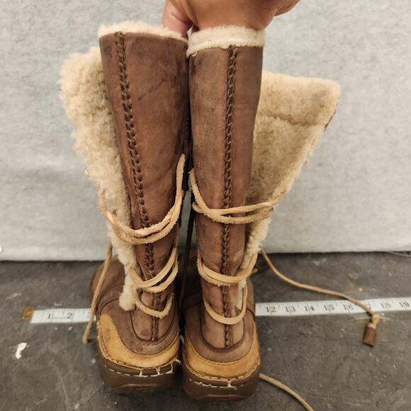 UGG Leather Boots Women's 8 Brown Sheepskin Lining S/N 1634 F80070 - Picture 5 of 11